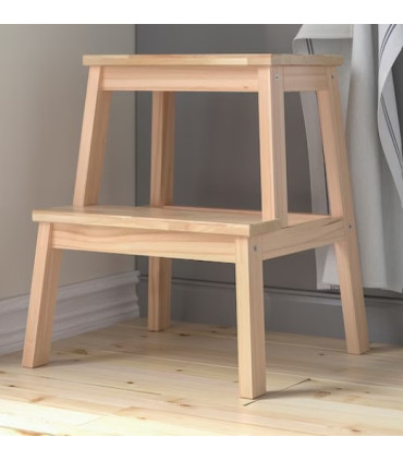 Schůdky dřevěné, buk, výška 50 cm, šířka 43 cm, nosnost 100 kg